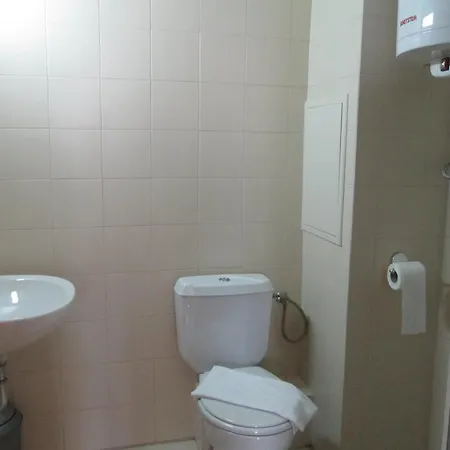 грамадето комплекс александър сървисис