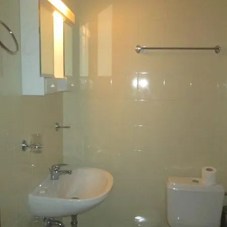 грамадето комплекс александър сървисис *